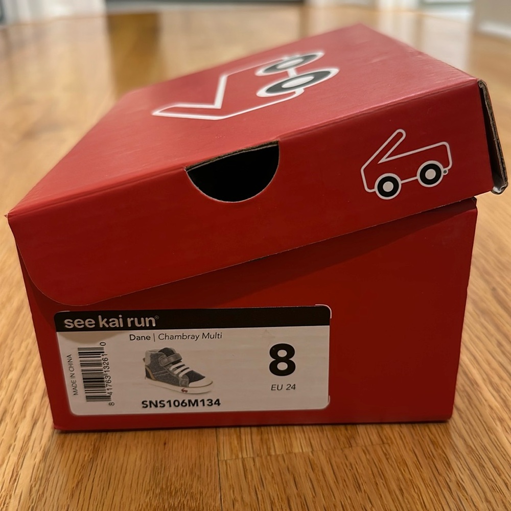 See Kai Run toddler size 8 Dane high top sneakers